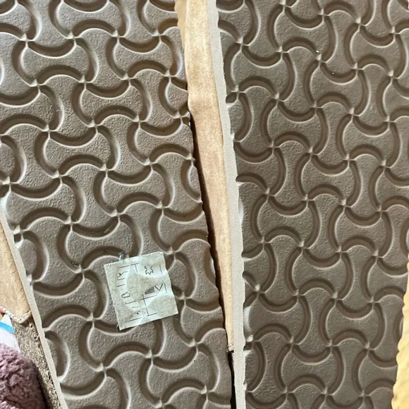 Skechers Tan Slide Sandals - Picture 2 of 3